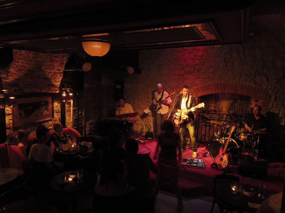 Vinyl Rhythm w klubie Awaria